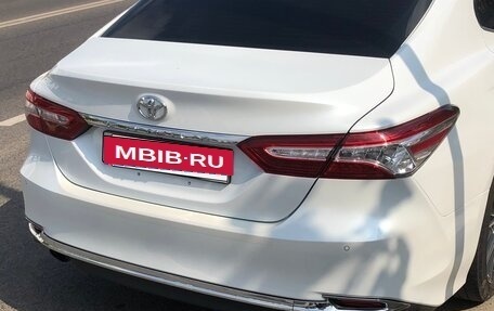 Toyota Camry, 2023 год, 3 450 000 рублей, 2 фотография