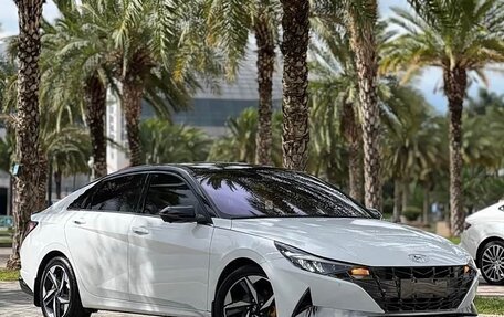 Hyundai Elantra, 2022 год, 1 200 000 рублей, 3 фотография