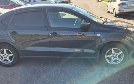 Volkswagen Polo VI (EU Market), 2011 год, 600 000 рублей, 2 фотография