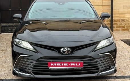Toyota Camry, 2023 год, 3 250 000 рублей, 3 фотография