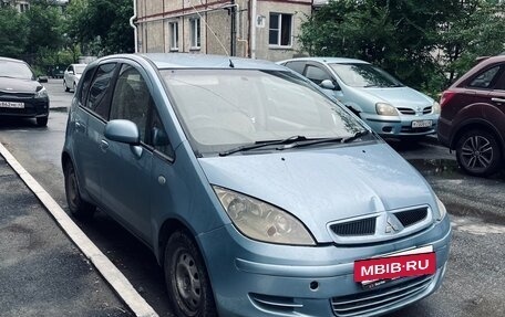 Mitsubishi Colt VI рестайлинг, 2002 год, 310 000 рублей, 2 фотография