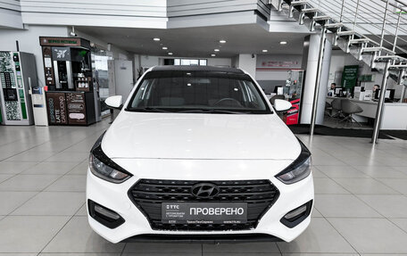 Hyundai Solaris II рестайлинг, 2017 год, 890 000 рублей, 2 фотография