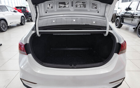 Hyundai Solaris II рестайлинг, 2017 год, 890 000 рублей, 10 фотография