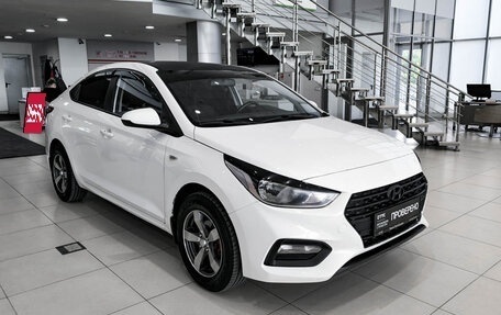 Hyundai Solaris II рестайлинг, 2017 год, 890 000 рублей, 3 фотография