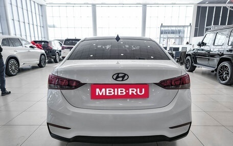 Hyundai Solaris II рестайлинг, 2017 год, 890 000 рублей, 6 фотография