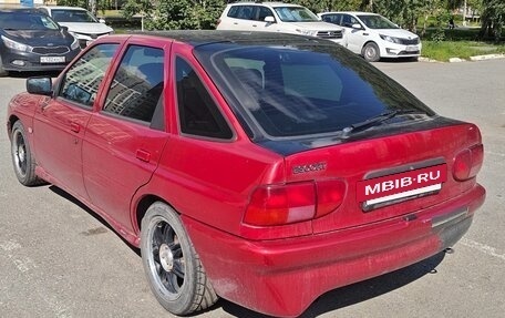 Ford Escort V, 1993 год, 190 000 рублей, 3 фотография