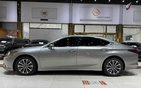 Lexus ES VII, 2022 год, 4 050 000 рублей, 3 фотография