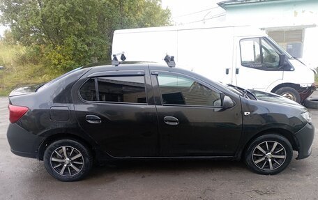 Renault Logan II, 2016 год, 450 000 рублей, 6 фотография