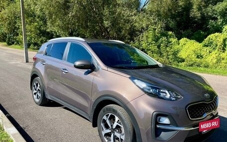 KIA Sportage IV рестайлинг, 2021 год, 2 450 000 рублей, 2 фотография