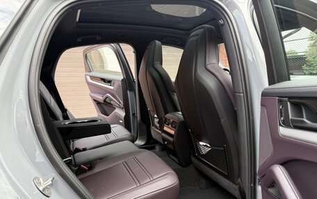 Porsche Cayenne III, 2025 год, 20 000 000 рублей, 13 фотография