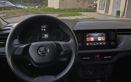 Skoda Rapid II, 2021 год, 1 550 000 рублей, 8 фотография