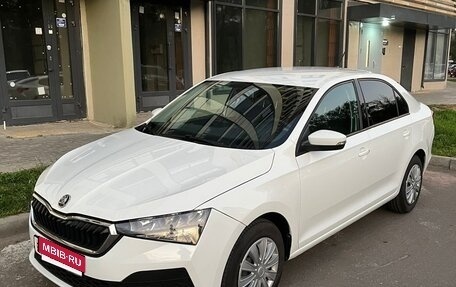 Skoda Rapid II, 2021 год, 1 550 000 рублей, 3 фотография