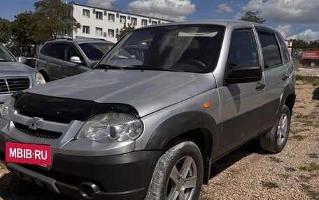 Chevrolet Niva I рестайлинг, 2011 год, 499 000 рублей, 3 фотография