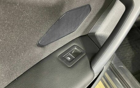 Volkswagen Tiguan II, 2021 год, 2 930 000 рублей, 11 фотография