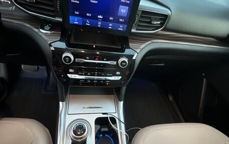 Ford Explorer VI, 2021 год, 4 000 000 рублей, 12 фотография