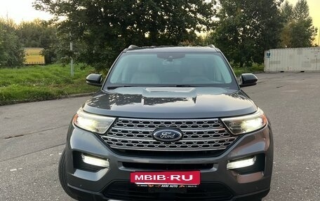 Ford Explorer VI, 2021 год, 4 000 000 рублей, 4 фотография