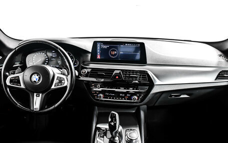 BMW 5 серия, 2020 год, 4 098 000 рублей, 11 фотография