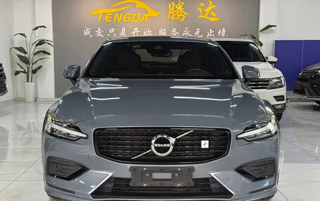 Volvo S60 III, 2022 год, 2 067 027 рублей, 2 фотография