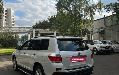 Toyota Highlander III, 2012 год, 2 580 000 рублей, 6 фотография