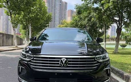 Volkswagen Lavida, 2022 год, 1 740 000 рублей, 2 фотография