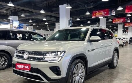 Volkswagen Teramont I, 2022 год, 4 200 000 рублей, 3 фотография