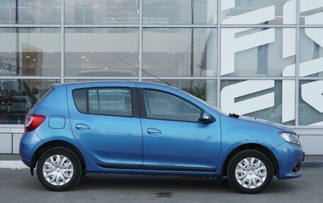 Renault Sandero II рестайлинг, 2015 год, 799 000 рублей, 5 фотография