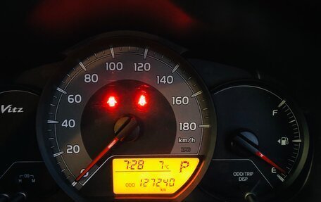 Toyota Vitz, 2014 год, 490 000 рублей, 3 фотография