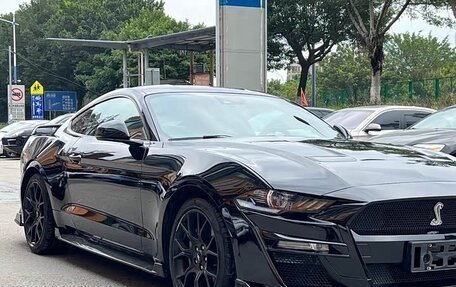 Ford Mustang VI рестайлинг, 2020 год, 1 930 000 рублей, 6 фотография