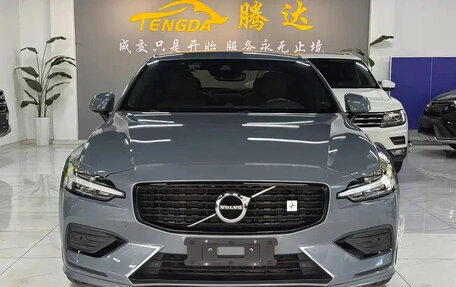Volvo S60 III, 2022 год, 2 150 666 рублей, 2 фотография