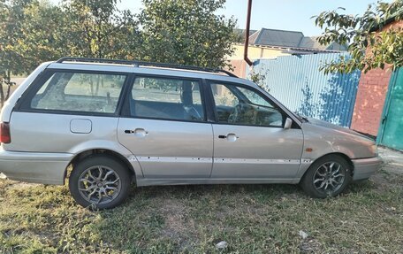 Volkswagen Passat B4, 1996 год, 350 000 рублей, 3 фотография