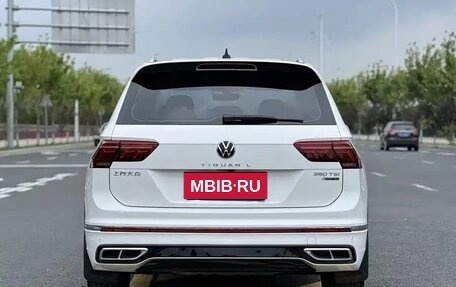 Volkswagen Tiguan II, 2022 год, 2 298 000 рублей, 4 фотография