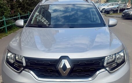 Renault Duster, 2022 год, 1 700 000 рублей, 2 фотография