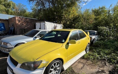 Lexus IS II рестайлинг 2, 2000 год, 455 000 рублей, 2 фотография