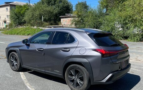 Lexus UX I, 2019 год, 3 800 000 рублей, 9 фотография