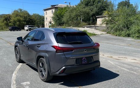 Lexus UX I, 2019 год, 3 800 000 рублей, 8 фотография