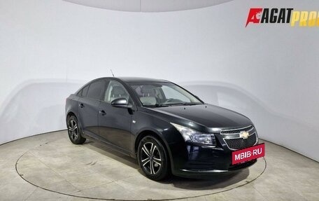 Chevrolet Cruze II, 2009 год, 505 000 рублей, 3 фотография