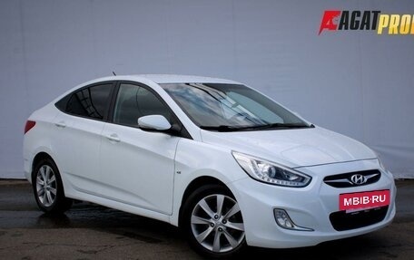 Hyundai Solaris II рестайлинг, 2014 год, 835 000 рублей, 3 фотография