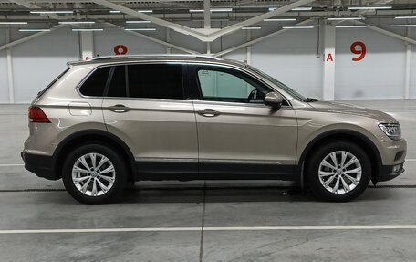 Volkswagen Tiguan II, 2017 год, 1 840 000 рублей, 5 фотография
