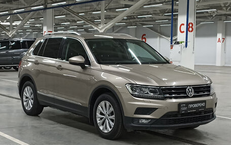 Volkswagen Tiguan II, 2017 год, 1 840 000 рублей, 3 фотография