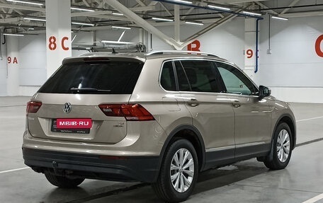 Volkswagen Tiguan II, 2017 год, 1 840 000 рублей, 6 фотография