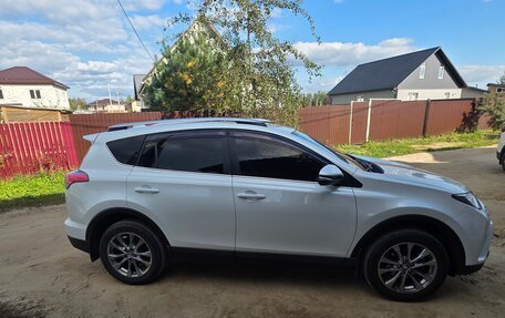 Toyota RAV4, 2018 год, 2 500 000 рублей, 3 фотография