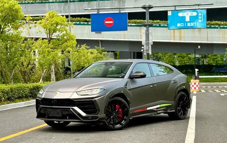 Lamborghini Urus I, 2022 год, 36 789 368 рублей, 2 фотография
