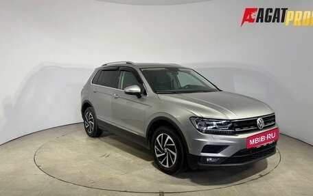 Volkswagen Tiguan II, 2018 год, 2 109 000 рублей, 3 фотография