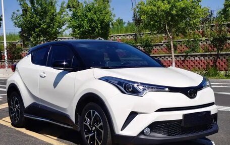 Toyota C-HR I рестайлинг, 2021 год, 1 627 000 рублей, 3 фотография