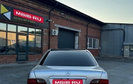 Mercedes-Benz E-Класс, 2000 год, 300 000 рублей, 5 фотография