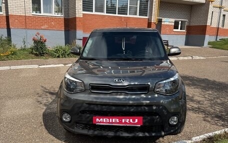 KIA Soul II рестайлинг, 2019 год, 1 700 000 рублей, 2 фотография
