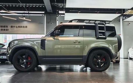 Land Rover Defender II, 2021 год, 6 200 000 рублей, 3 фотография