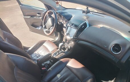Chevrolet Cruze II, 2013 год, 890 000 рублей, 4 фотография
