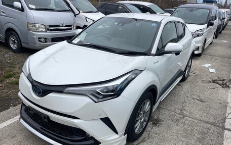 Toyota C-HR I рестайлинг, 2018 год, 1 900 000 рублей, 3 фотография