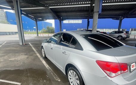 Chevrolet Cruze II, 2011 год, 569 000 рублей, 3 фотография